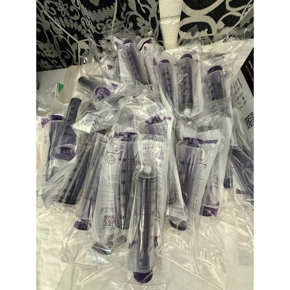 NEW/SEALED Vesco Medical ENFit Tip Syringe 60ML 35 Pack ISO 80369-3 for G-Tube - Picture 1 of 6